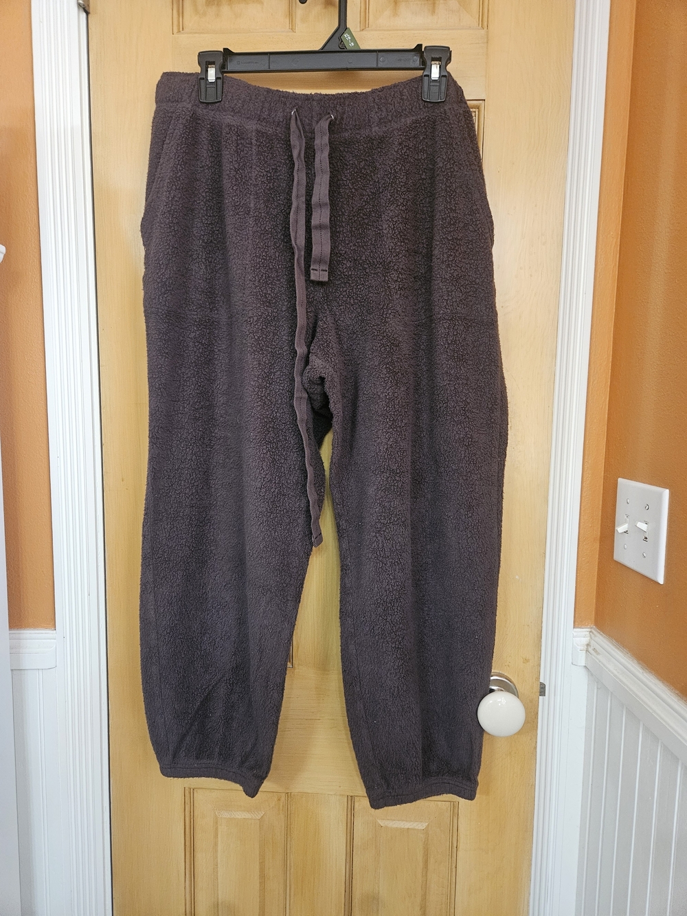 aerie Women's Dark Grey Plush Jogger Pants